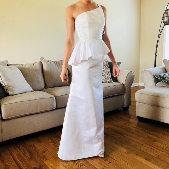 Mori Lee Dresses & Skirts - NEW Mori Lee One Shoulder Peplum White Gown